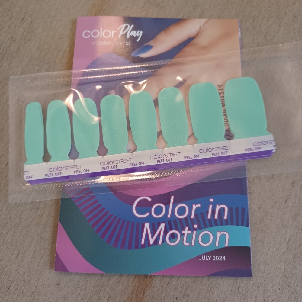 Color Street Nail Polish Strips - Mint Sprint